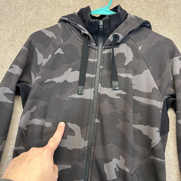 Athleta Triumph Printed Hoodie Women's Small Gray Camo Full Zip Performance Gym - Picture 3 of 15